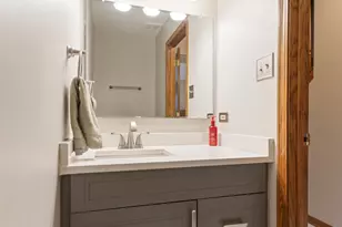 7809 160th St, Tinley Park, IL 60477 - Photo 8