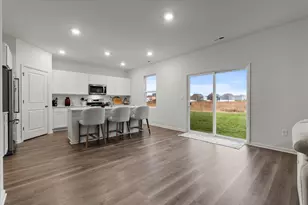 3373 Seeley Ct, Yorkville, IL 60560 - Photo 6