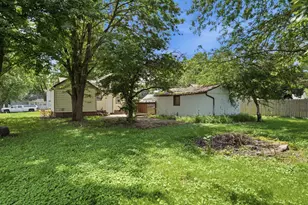 121 E James St, Forrest, IL 61741 - Photo 28