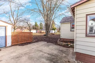 121 E James St, Forrest, IL 61741 - Photo 26