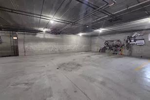 9377 Landings Ln, Des Plaines, IL 60016 - Photo 20