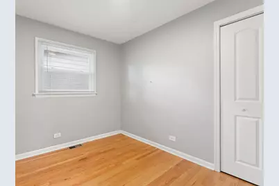 240 N Park Drive, Glenwood, IL 60425 - Photo 8