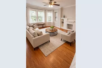 7819 S Cornell Avenue #1, Chicago, IL 60649 - Photo 2