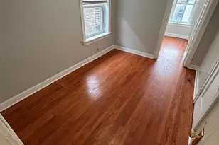 7819 S Cornell Ave, Chicago, IL 60649 - Photo 10