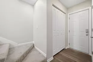 7214 Farmstead Ln, Hanover Park, IL 60133 - Photo 24