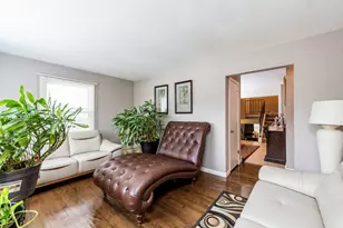 2732 Ezra Ave, Zion, IL 60099 - Photo 2