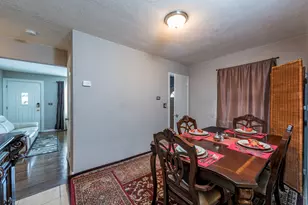 2732 Ezra Ave, Zion, IL 60099 - Photo 16