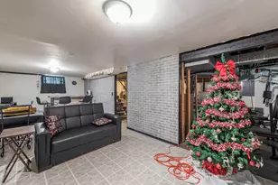 2732 Ezra Ave, Zion, IL 60099 - Photo 18