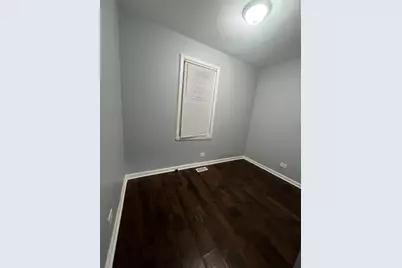 8253 S Brandon Avenue #1F, Chicago, IL 60617 - Photo 4