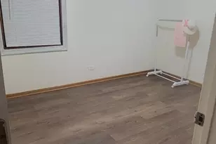 1939 Weston Ln, Schaumburg, IL 60193 - Photo 8