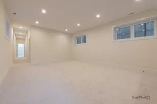 4015 N Albany Ave, Chicago, IL 60618 - Photo 16