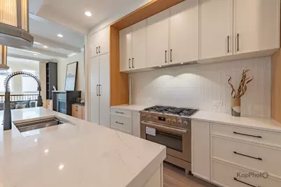 4015 N Albany Avenue, Chicago, IL 60618 - Photo 12