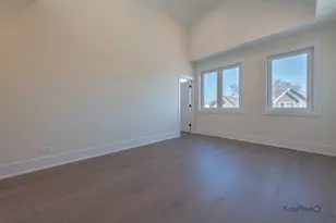 4015 N Albany Ave, Chicago, IL 60618 - Photo 30