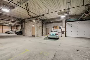 2356 N Elston Ave, Chicago, IL 60614 - Photo 16