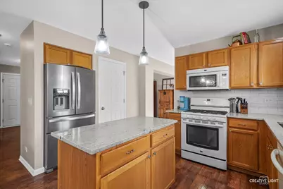703 Kristen Street, Plano, IL 60545 - Photo 10