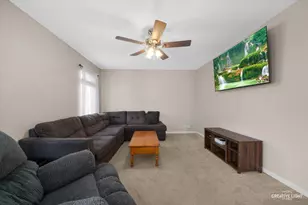 703 Kristen St, Plano, IL 60545 - Photo 12