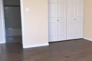 10S473 Echo Ln, Willowbrook, IL 60527 - Photo 6