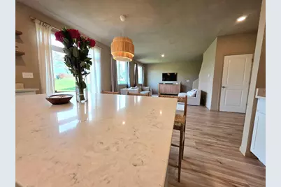 2381 Fairview Circle, Woodstock, IL 60098 - Photo 6