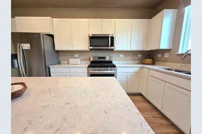 2381 Fairview Circle, Woodstock, IL 60098 - Photo 4