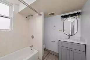 238 W 31st St, Chicago, IL 60616 - Photo 14