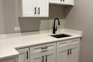 9295 N Stonewall Dr, Newark, IL 60541 - Photo 30