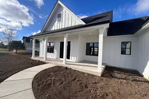 9295 N Stonewall Dr, Newark, IL 60541 - Photo 2