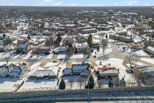 19W140 Ave Chateaux, Oak Brook, IL 60523 - Photo 40