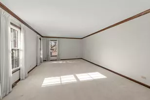 19W140 Ave Chateaux, Oak Brook, IL 60523 - Photo 4