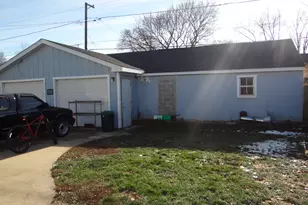 831 Douglas St, Morris, IL 60450 - Photo 10