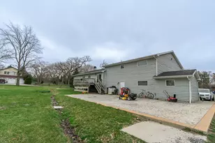 45W962 Plank Rd, Hampshire, IL 60140 - Photo 2
