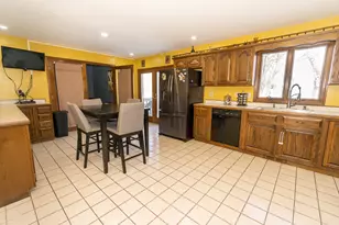 45W962 Plank Rd, Hampshire, IL 60140 - Photo 8