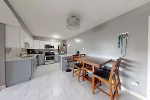 670 Marilyn Ave, Glendale Heights, IL 60139 - Photo 8