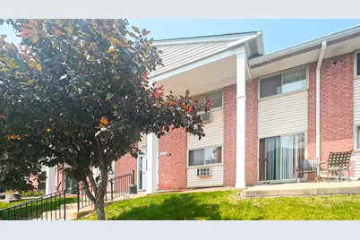 670 Marilyn Avenue #203, Glendale Heights, IL 60139 - Photo 2