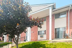 670 Marilyn Ave, Glendale Heights, IL 60139 - Photo 2