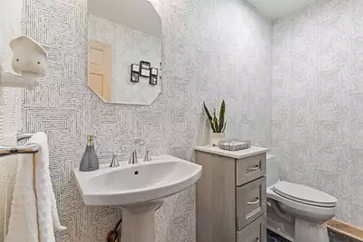 395 Blue Ash Drive, Buffalo Grove, IL 60089 - Photo 14