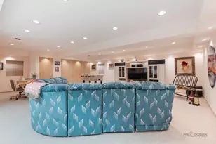 395 Blue Ash Dr, Buffalo Grove, IL 60089 - Photo 30