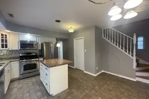 1009 61st St, La Grange Highlands, IL 60525 - Photo 8