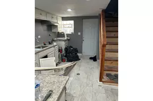 2107 W 70th Pl, Chicago, IL 60636 - Photo 18