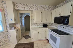 423 N Highland Ave, Rockford, IL 61107 - Photo 14