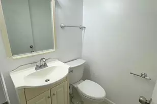908 Parker Dr, Schaumburg, IL 60194 - Photo 18