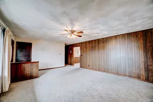 601 E Porter Ave, Watseka, IL 60970 - Photo 10