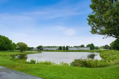 109 W Elk Trail #208, Carol Stream, IL 60188 - Photo 4
