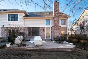 120 Fairway Dr, La Grange, IL 60525 - Photo 4