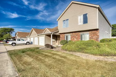 7070 Newport Drive #203, Woodridge, IL 60517 - Photo 1