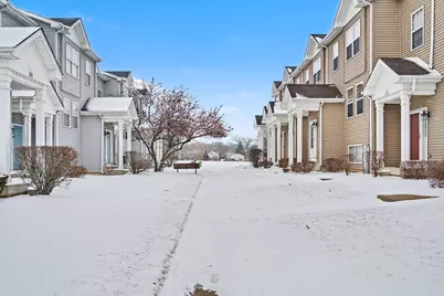 570 N Triumph Court, Hainesville, IL 60073 - Photo 2