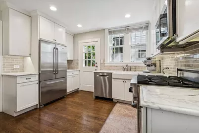 526 Orchard Lane, Winnetka, IL 60093 - Photo 10