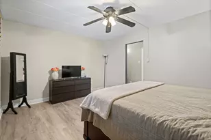 10831 S Keating Ave, Oak Lawn, IL 60453 - Photo 10