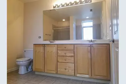 5036 W Pensacola Avenue #402, Chicago, IL 60641 - Photo 12