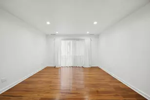 5721 Circle Dr, Oak Lawn, IL 60453 - Photo 4