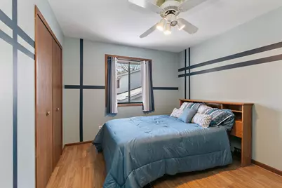 183 Brookside Drive, Elgin, IL 60123 - Photo 18